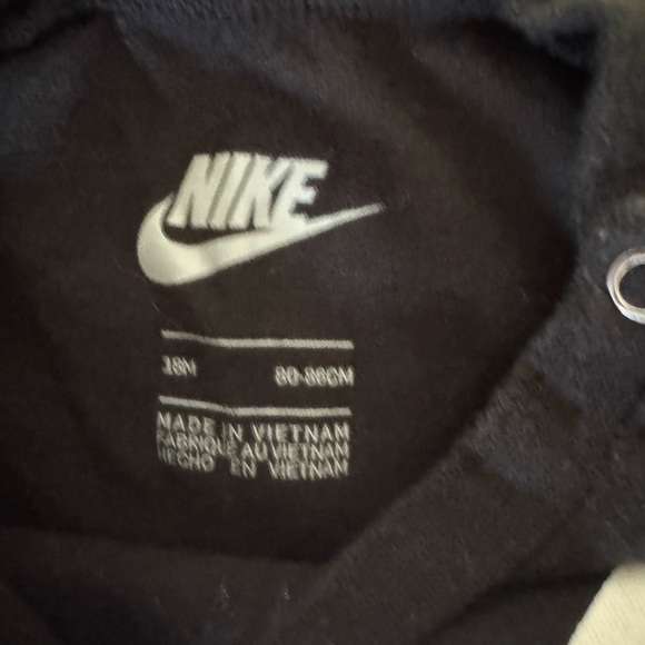 EUC Nike Black and White Bodysuit One Piece (18 Months) - Picture 2 of 3